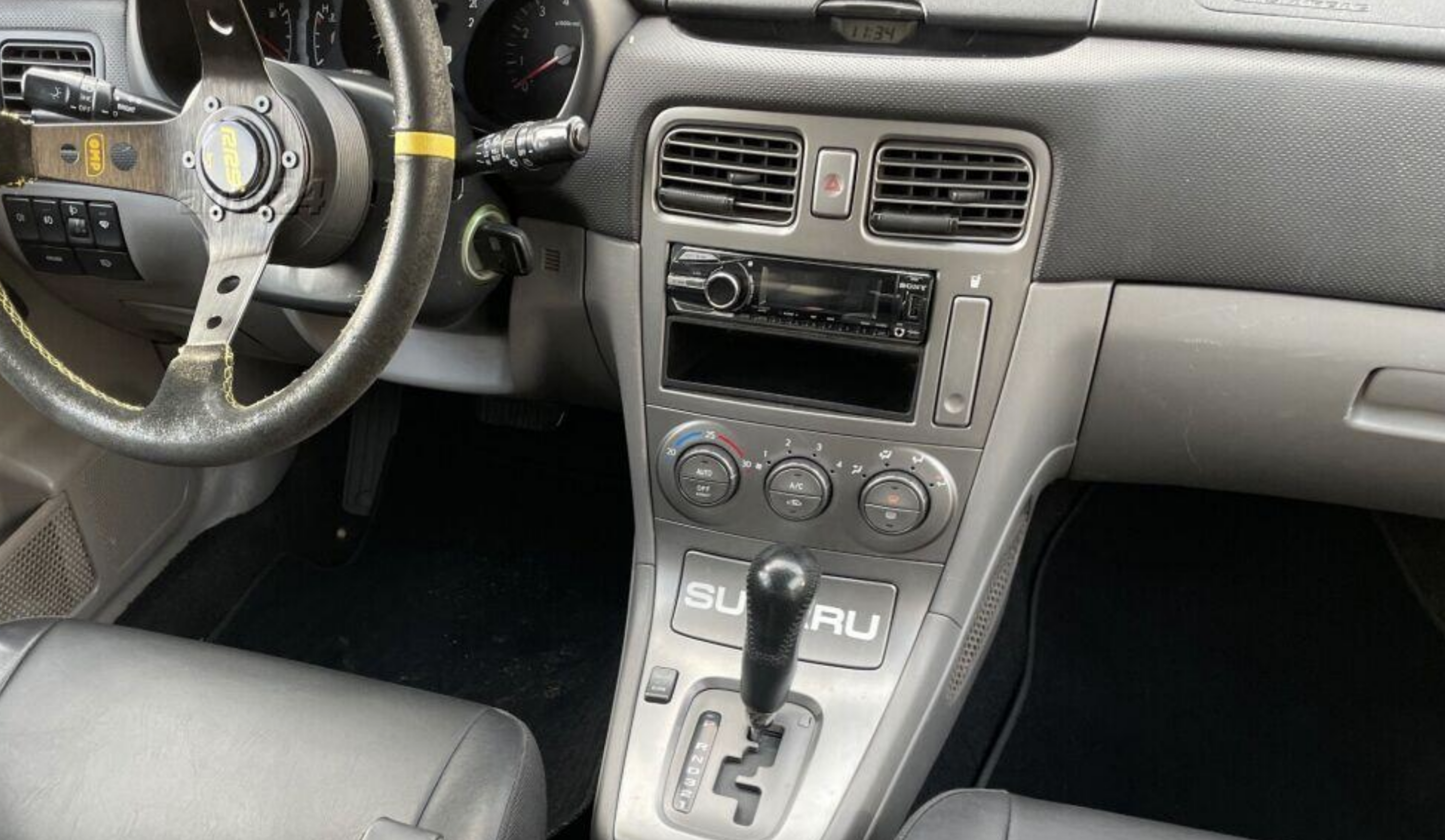 Subaru Forester (2002-2008)  Automedia F0470 raadio sobivus autole