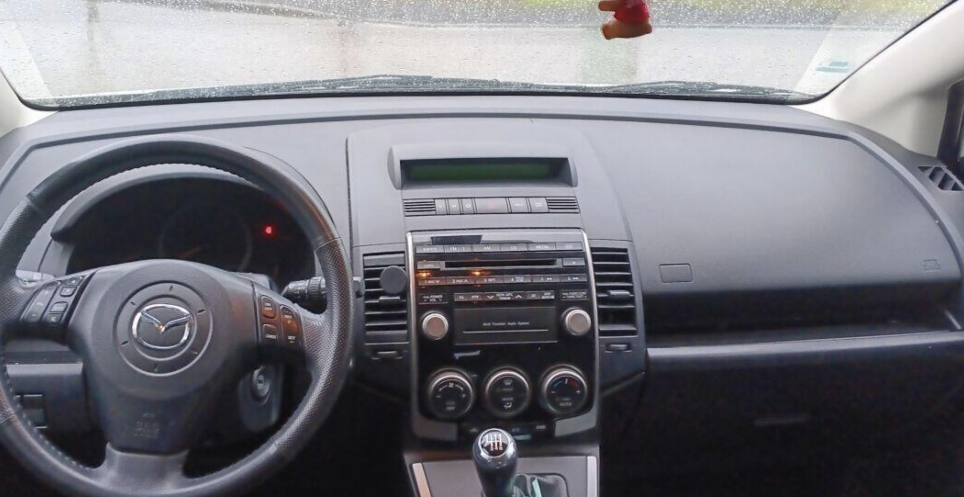 Mazda 5 (2005-2010) Automedia F0754 raadio sobivus autole