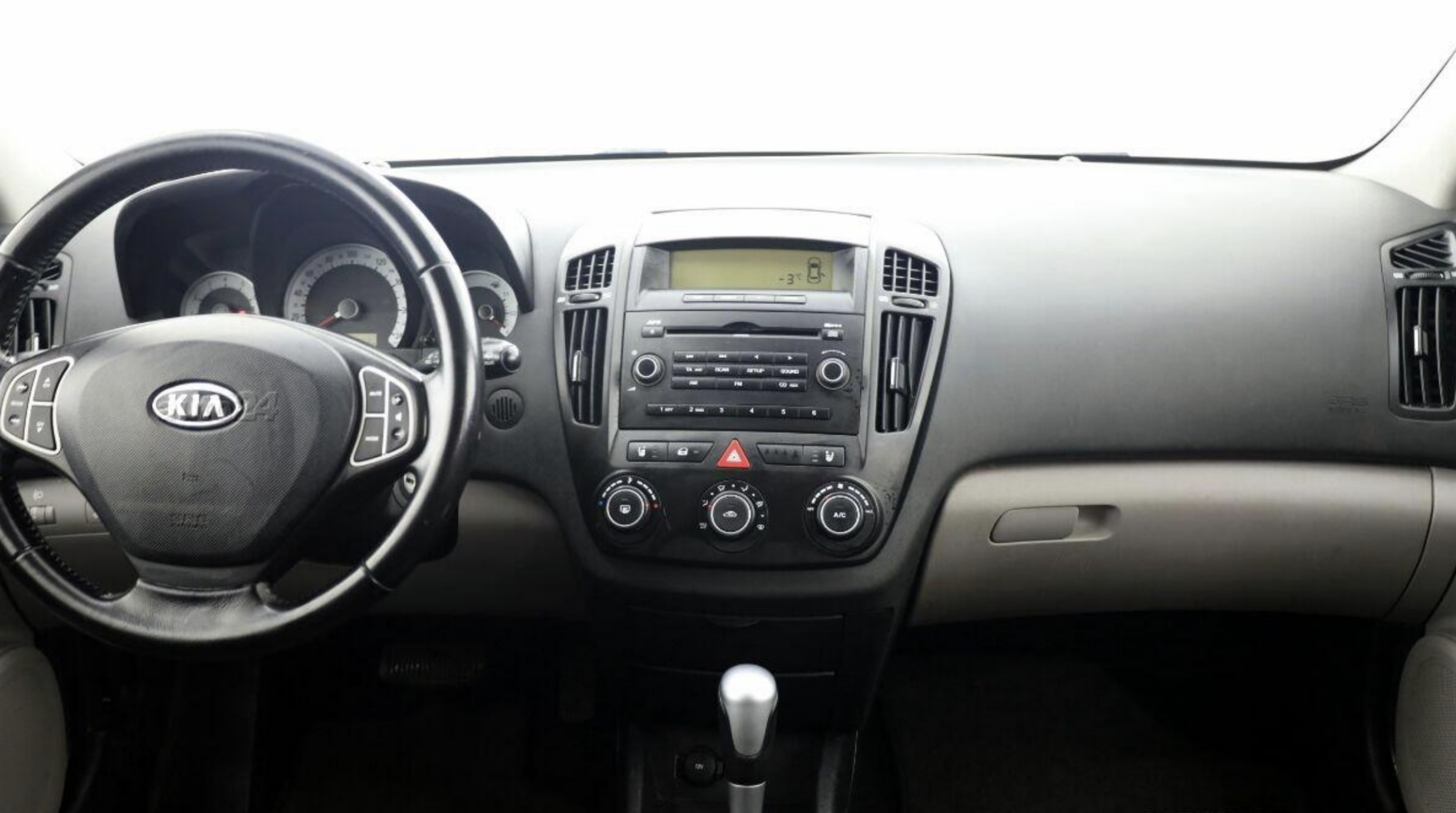 KIA CEED (2009-2012) Automedia F9544 raadio sobivus autole