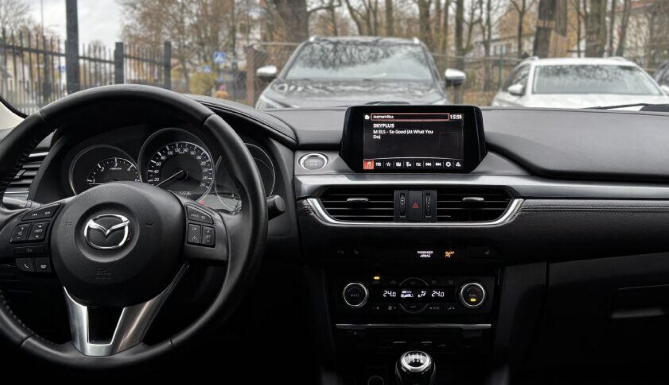 Mazda 6 (2015 - 2018)  Automedia F9616L raadio sobivus autole