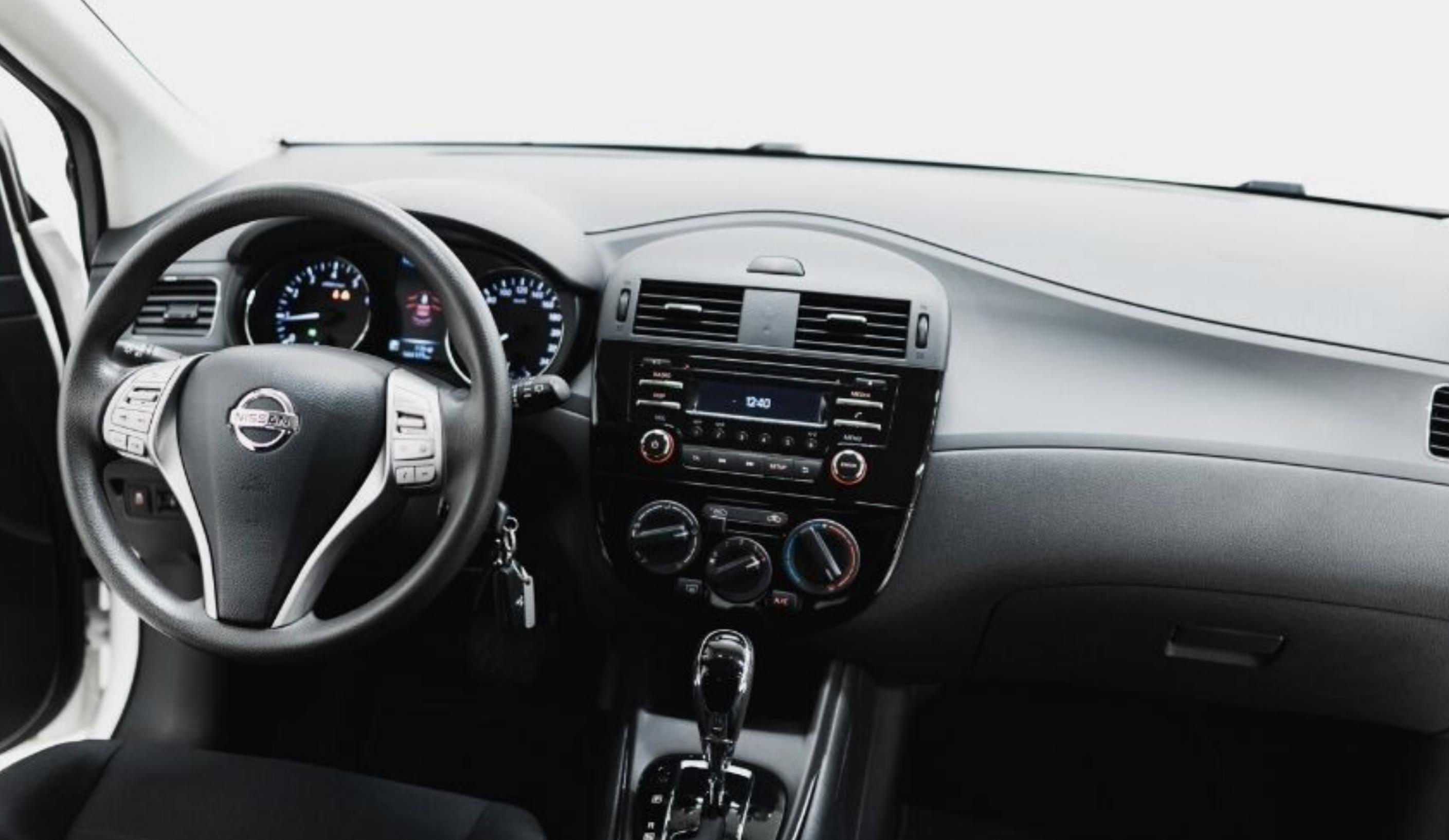 Automedia F9903 Automedia F9903  pielāgota multivides radio piemērotība automašīnai