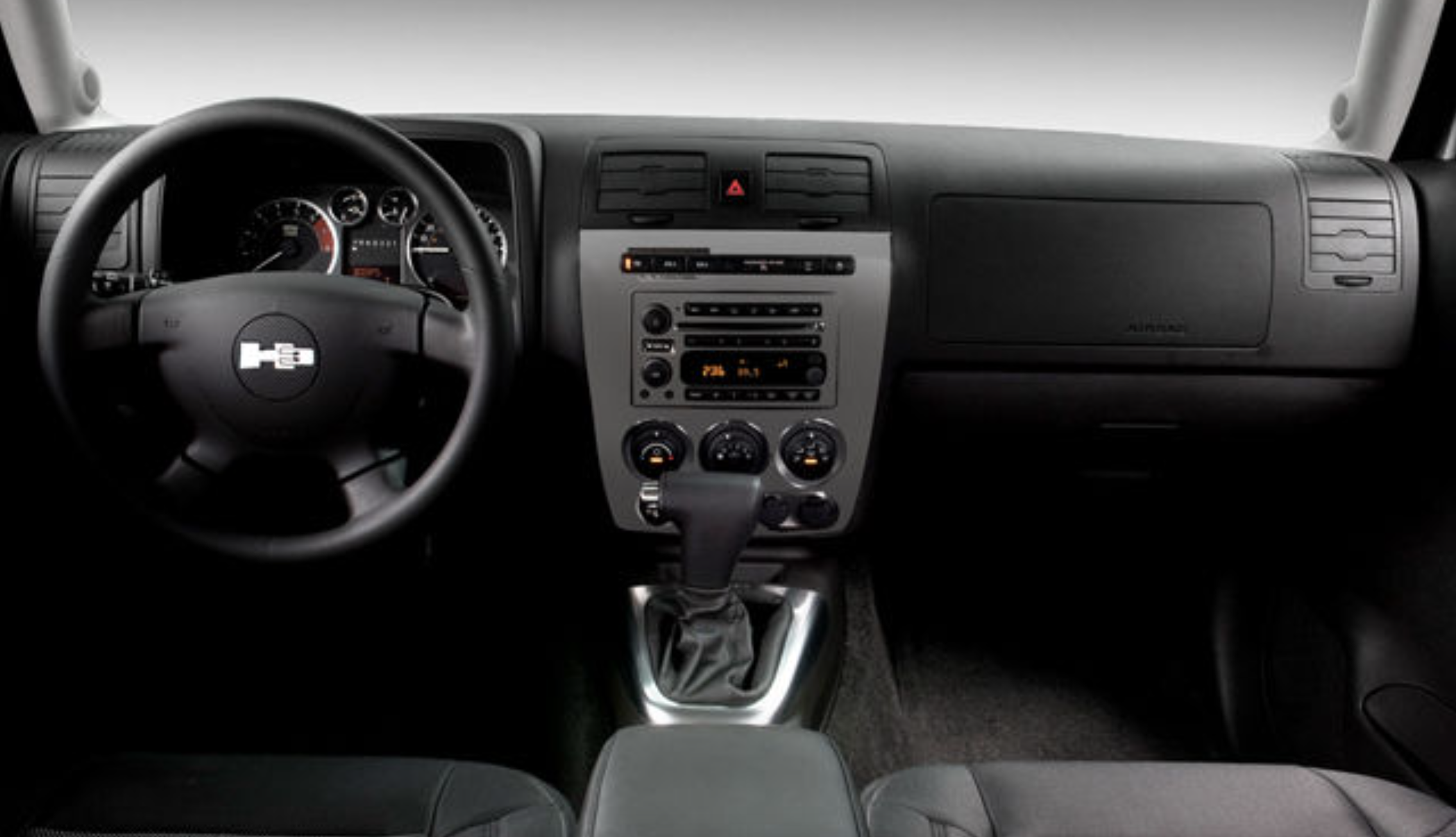 Automedia 9679 Automedia 9679 custom fit multimedia radio suitability for the car