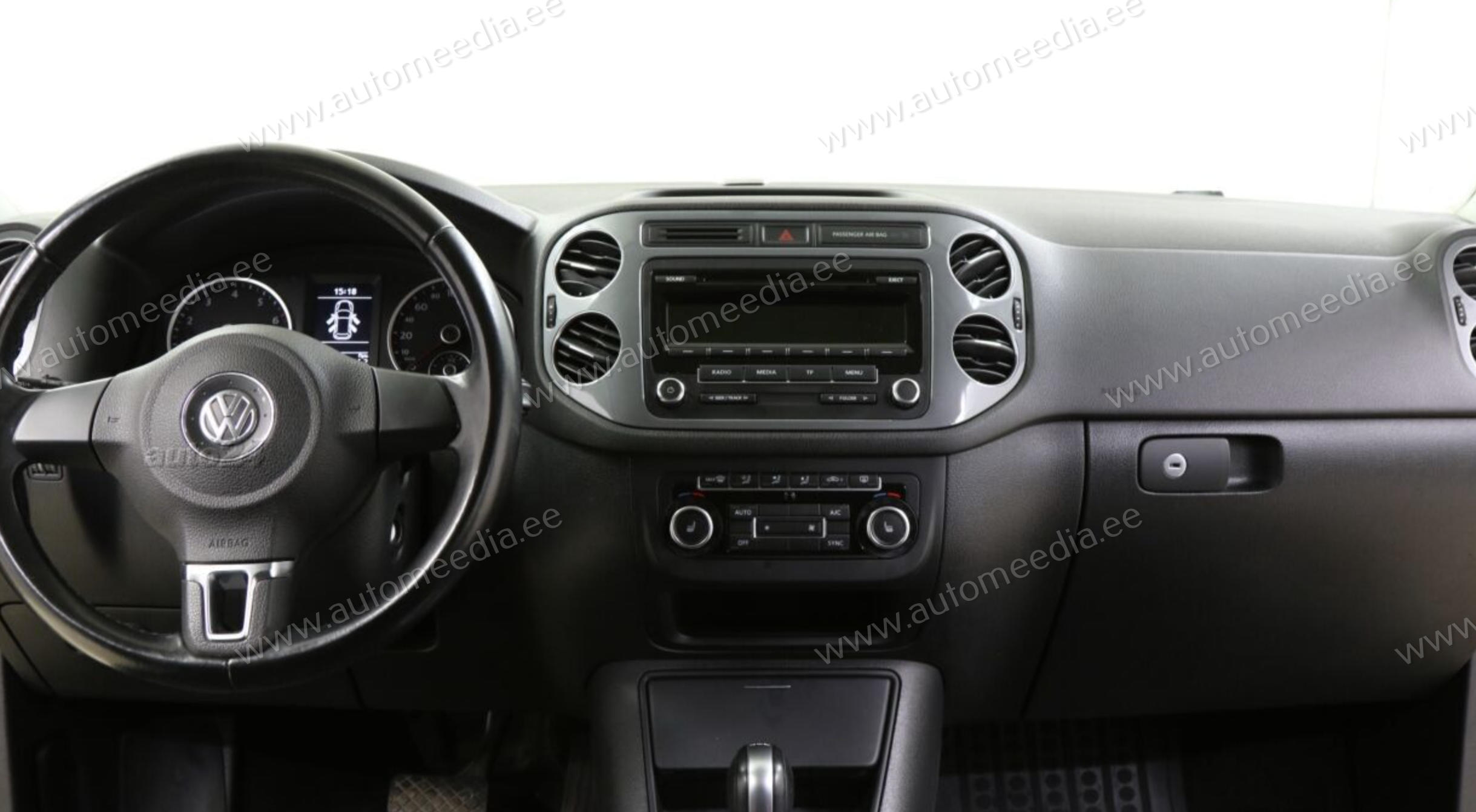VW Tiguan 2012 - 2016 Sliver  Automedia WTS-9227BS Automedia WTS-9227BS совместимость мультимедийного радио в зависимости от модели автомобиля